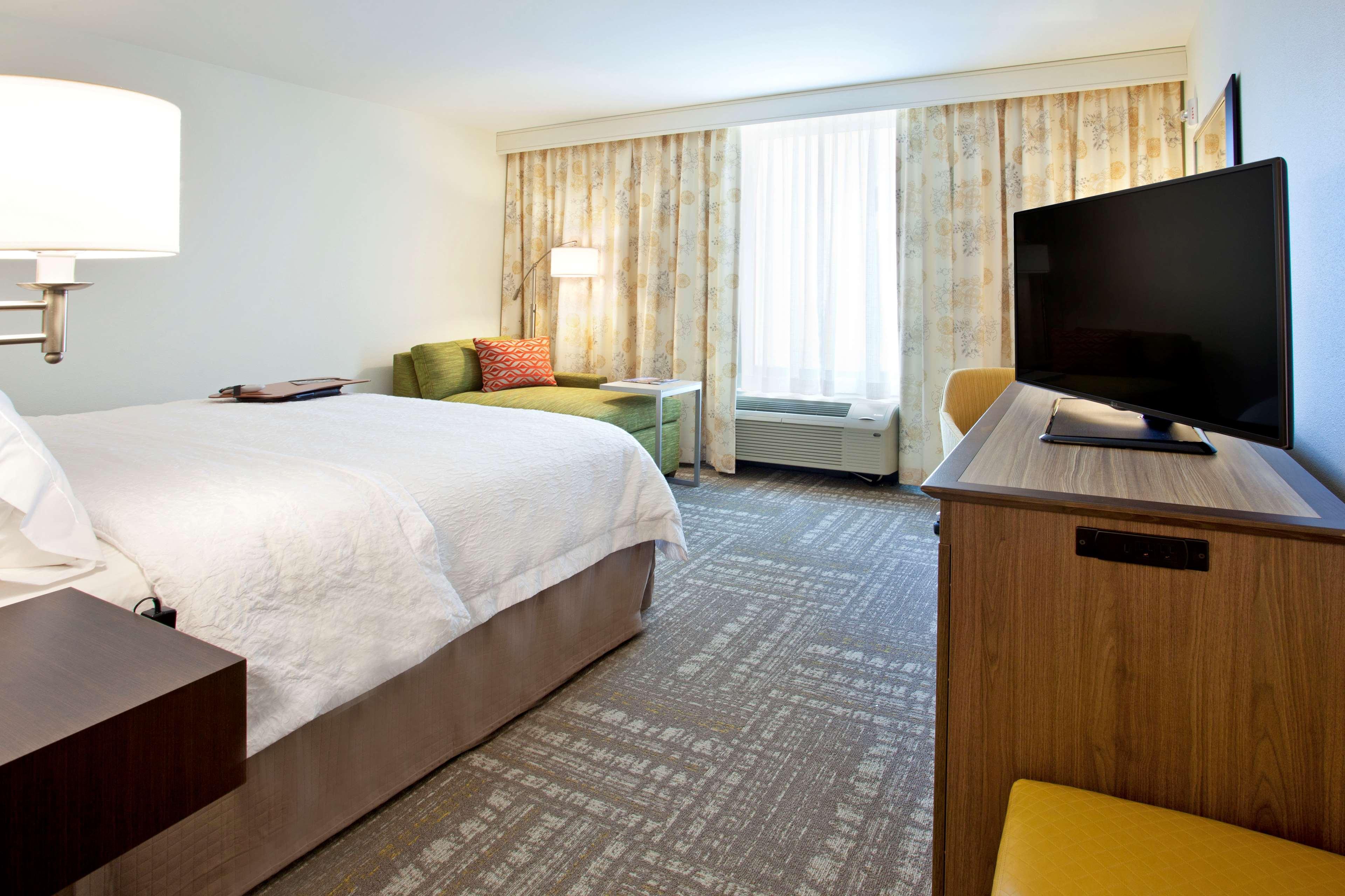 Hampton & - Minneapolis/downtown 3* Minneapolis